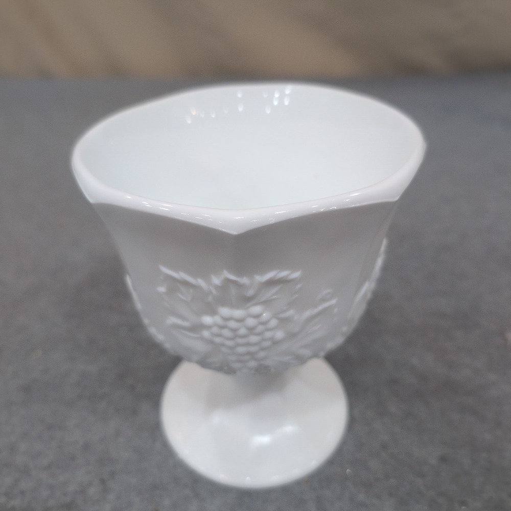 Vintage White Milk Glass Harvest Grape Pedestal Goblet Scalloped Rim - Picture 2 of 8